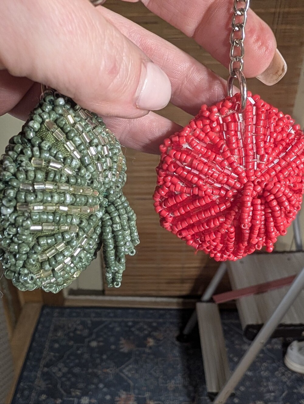 Hand-beaded 3D Bag Charms Lot; 9pc Flowers - Picture 16 of 16